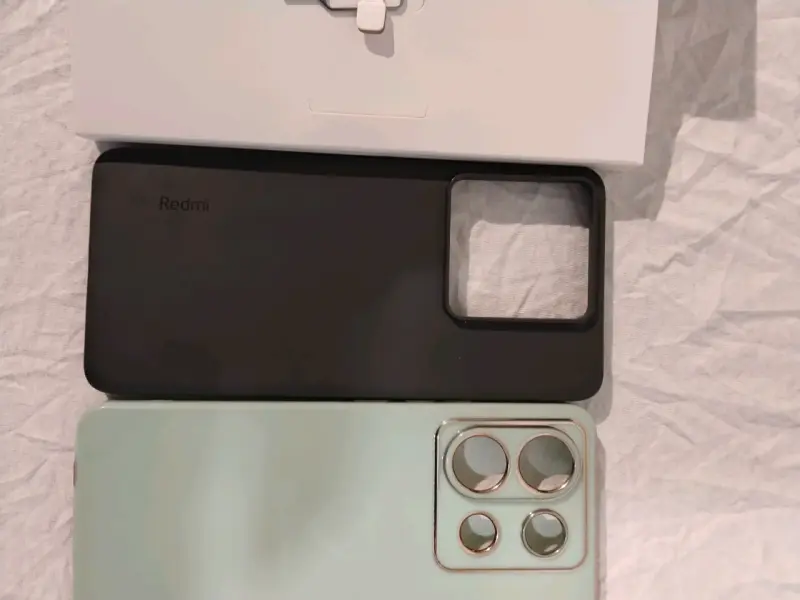 Teléfono inteligente con accesorios - 2