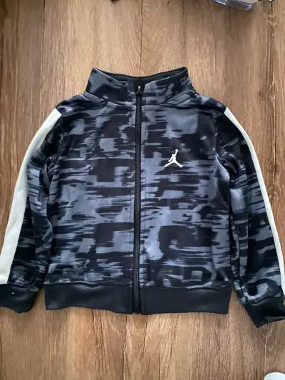 Conjunto jordan bebe 1 a 2 años - miniatura 1