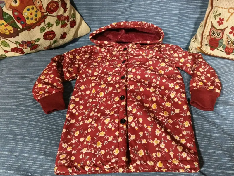 Parka roja con flores - 1