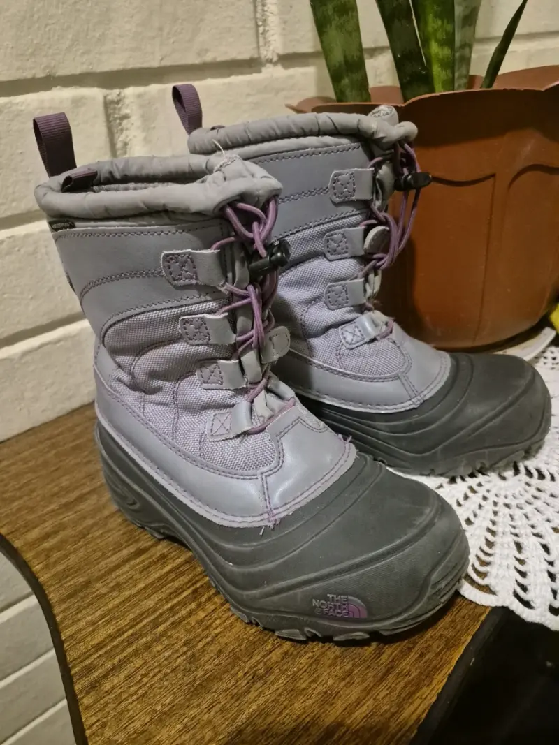 Botas de invierno grises - 1