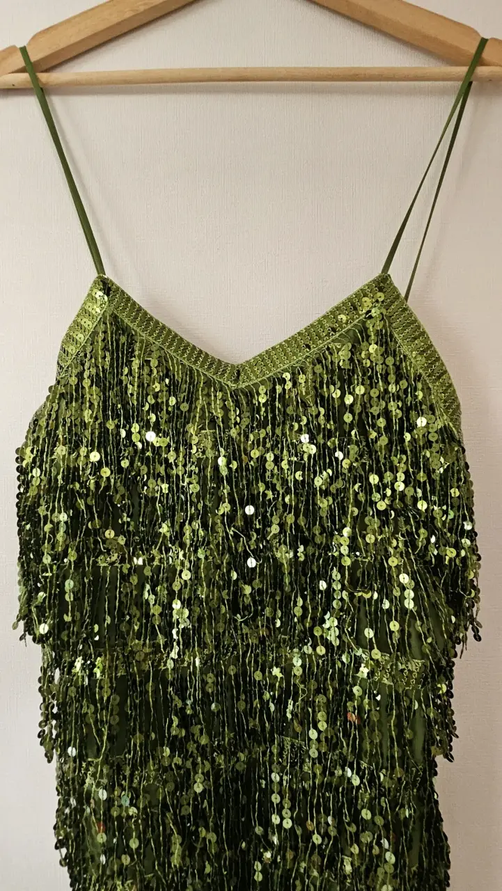 Vestido verde con lentejuelas - 3
