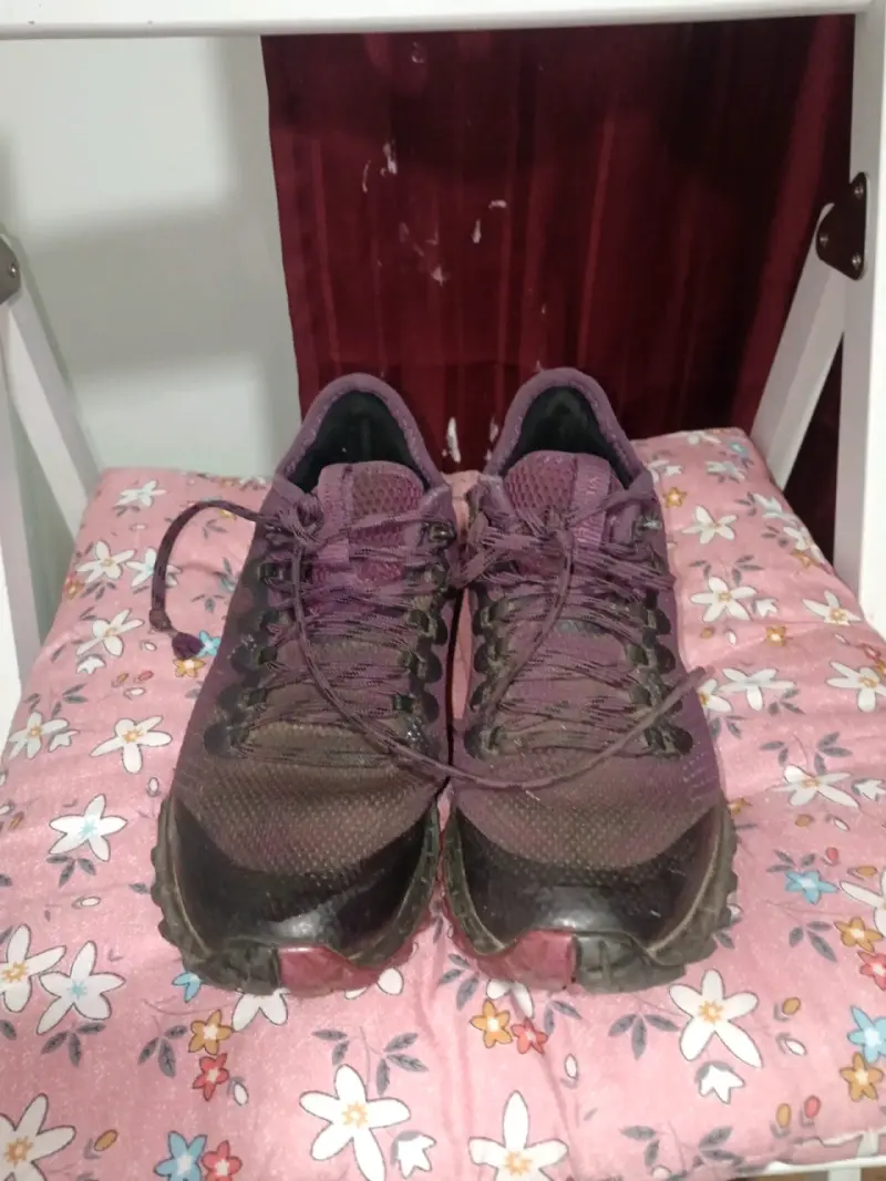 Zapatillas deportivas moradas - 1