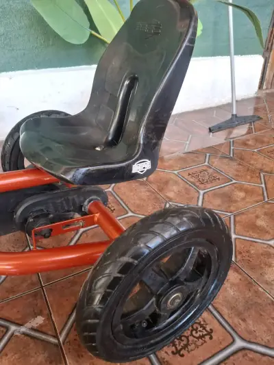 Kart a pedal para niños - miniatura 5