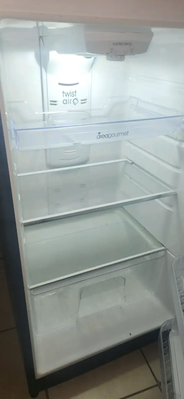 Refrigerador de dos puertas Mabe - 3