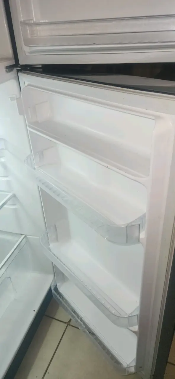 Refrigerador de dos puertas Mabe - 4