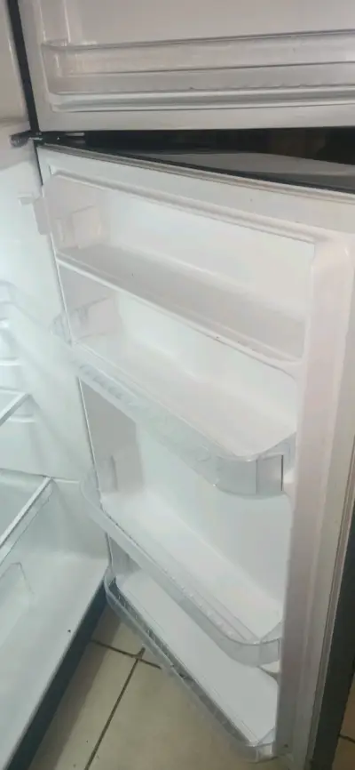 Refrigerador de dos puertas Mabe - miniatura 4