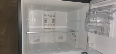 Refrigerador de dos puertas Mabe - miniatura 5