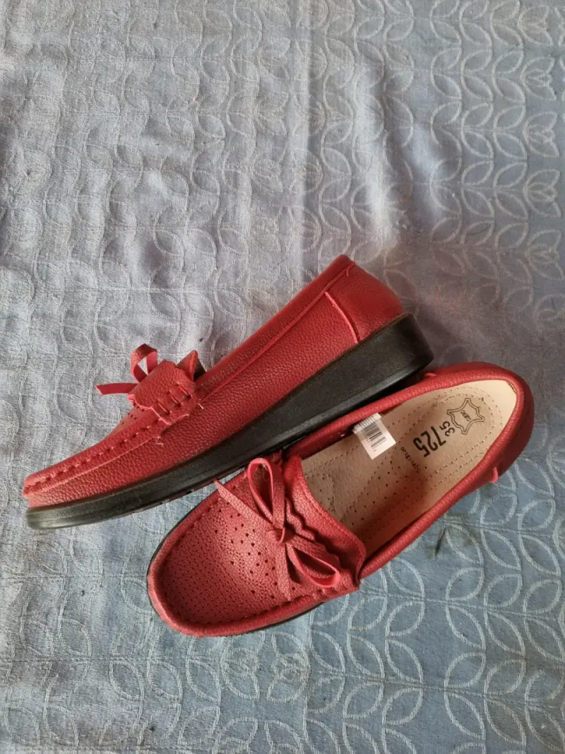 Zapatos rojos de mujer