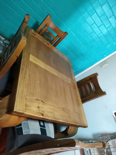 Mesa de 4 Silla de madera con cojín - miniatura 4