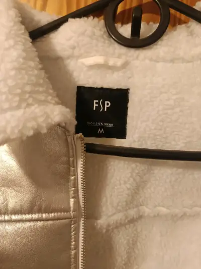 Chaqueta metalizada con borrego - miniatura 3