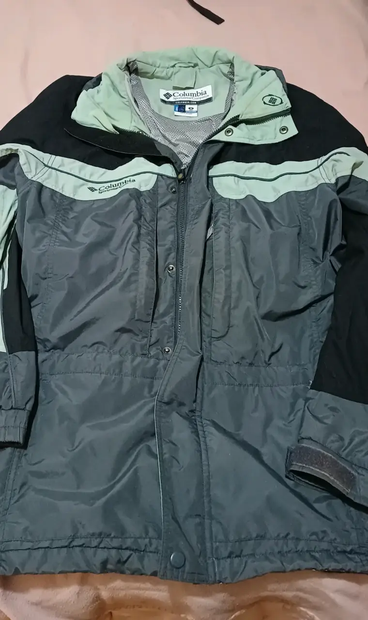 Chaqueta Columbia verde y negra - 4