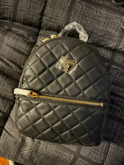 Mochila negra acolchada Guess - miniatura 6