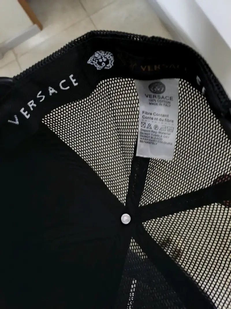 Gorra negra Versace - 4
