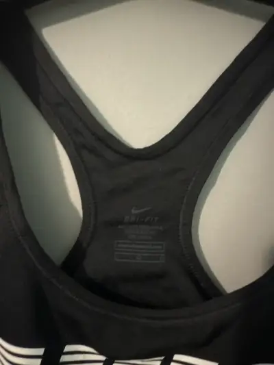 Top deportivo Nike Pro negro - miniatura 2