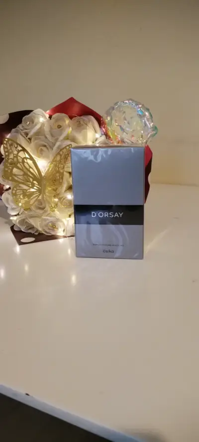 Perfume y labial - miniatura 1