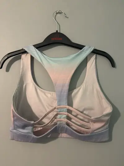 Conjunto deportivo degrade pastel - miniatura 2