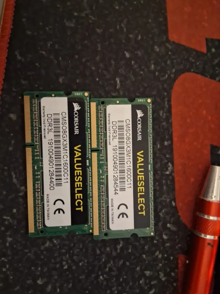 Kit Laptop: 16GB RAM Corsair DDR3L + HDD 250GB - 1