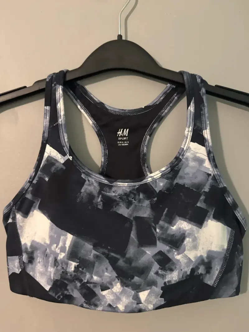 Top deportivo H&M estampado - 1