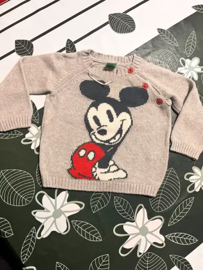 Suéter gris con Mickey Mouse 12M - miniatura 2
