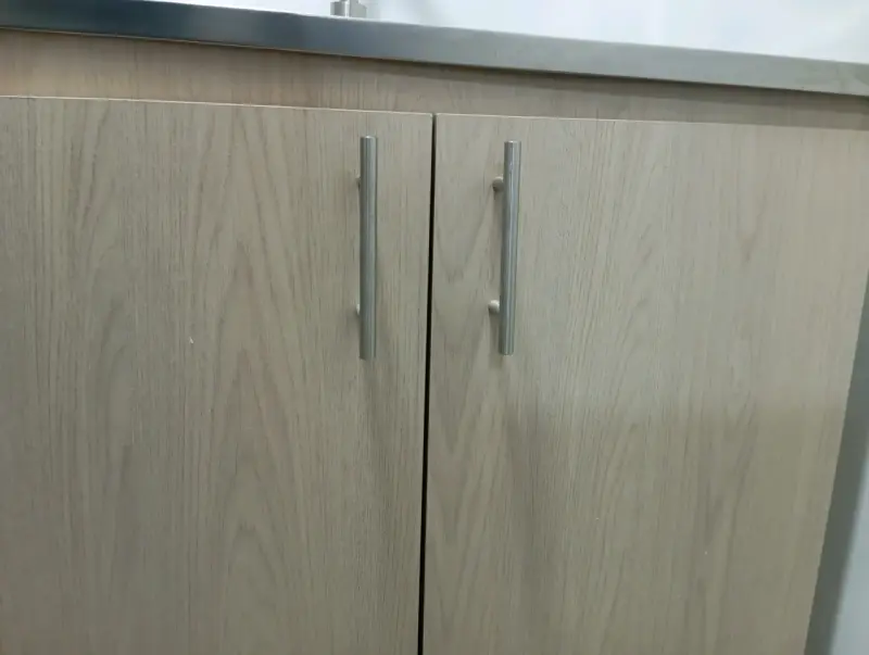 Lavaplatos con mueble de cocina - 3