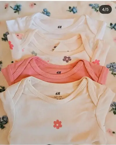 Conjunto de bodys para bebé - miniatura 1