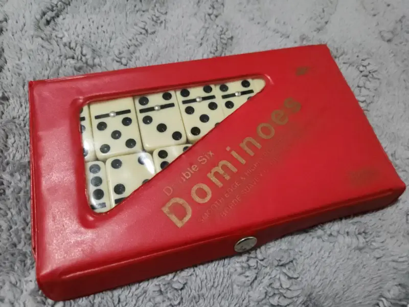Juego De Dominó La Flecha Fichas Pesadas Original - 1