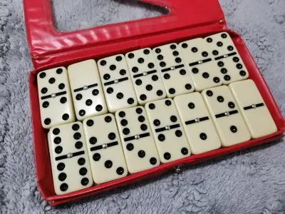 Juego De Dominó La Flecha Fichas Pesadas Original - miniatura 2