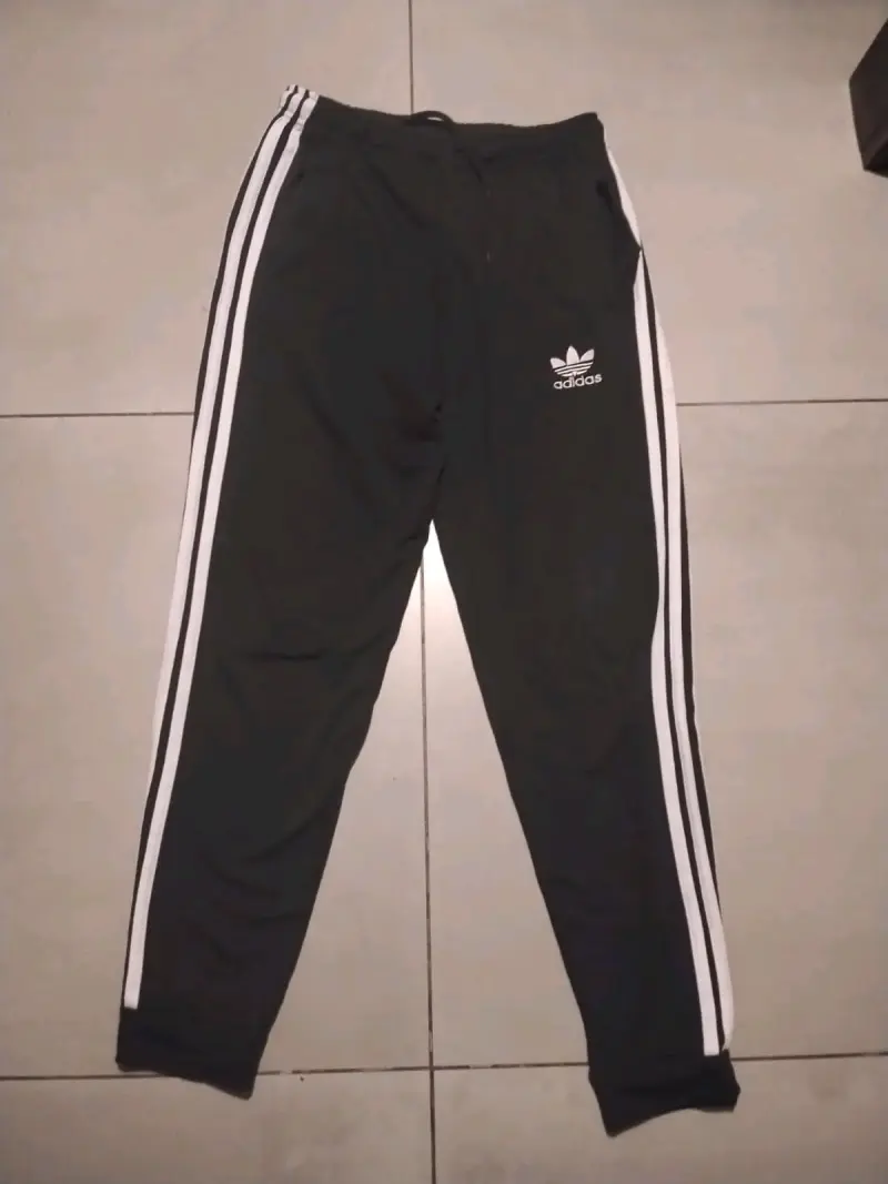 Pantalón deportivo negro - 5