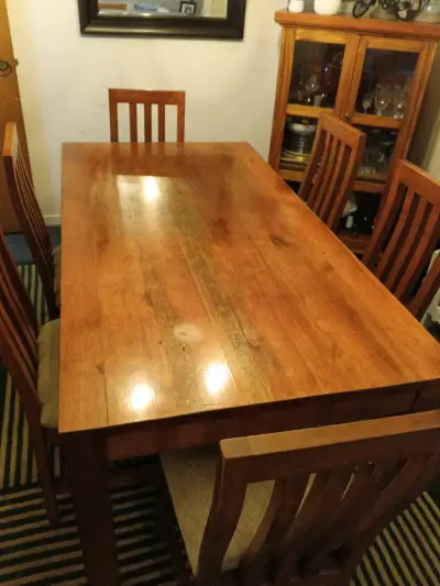 Mesa comedor madera con sillas - miniatura 1