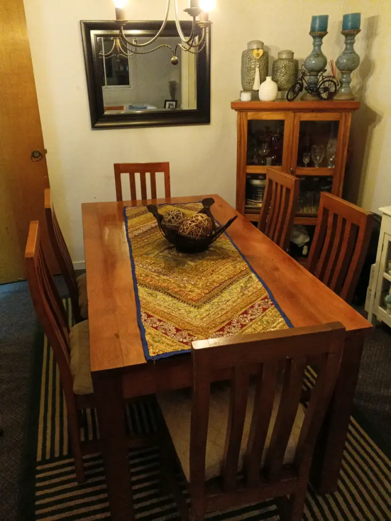 Mesa comedor madera con sillas - 2