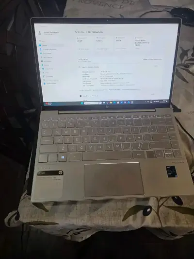 Notebook HP ENVY en buen estado - miniatura 5