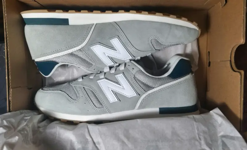 Zapatillas New Balance 373 gris - 2