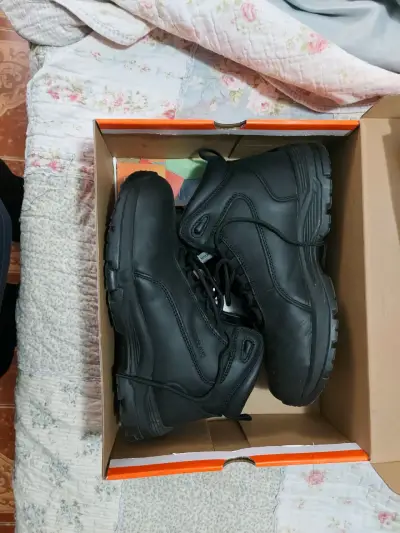 Botas de cuero negro para hombre - miniatura 1