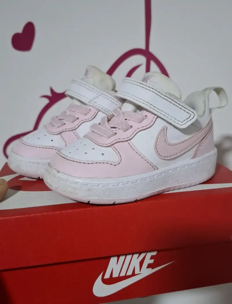 Zapatillas Nike rosadas para niña