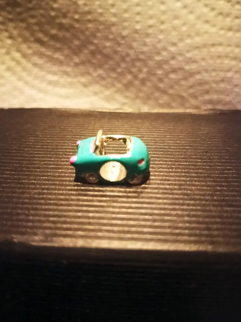 Charms Miniatura de auto