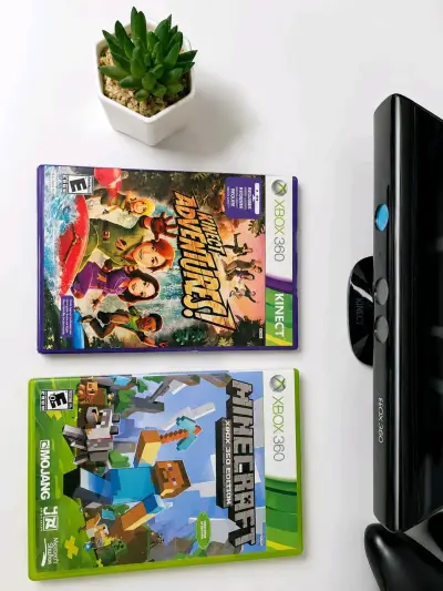 Consola Xbox 360 + Kinect + 2 juegos - miniatura 4