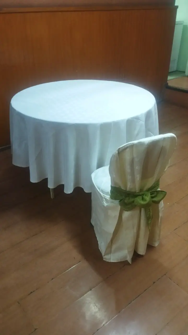 sillas para eventos con fundas liquido - 2