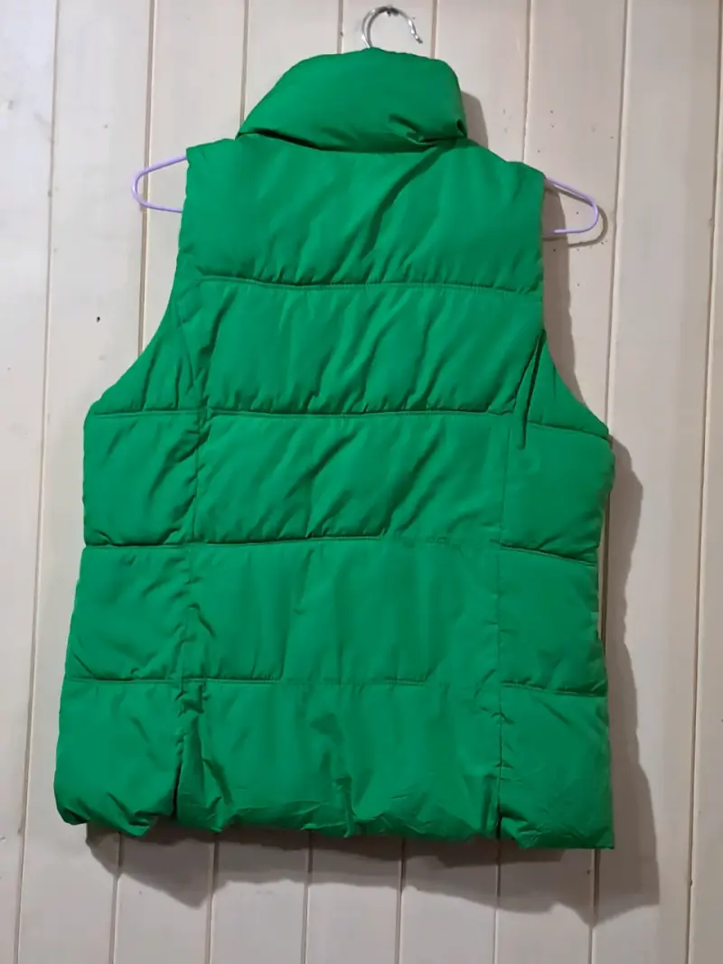 Chaleco verde acolchado Old Navy - 2