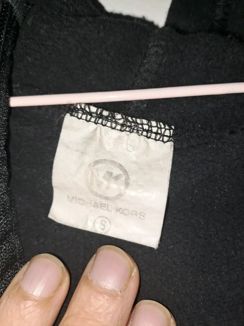 Polerón negro Michael Kors talla S - 2