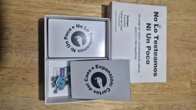 Juego de cartas 'No Lo Testeamos' - miniatura 3