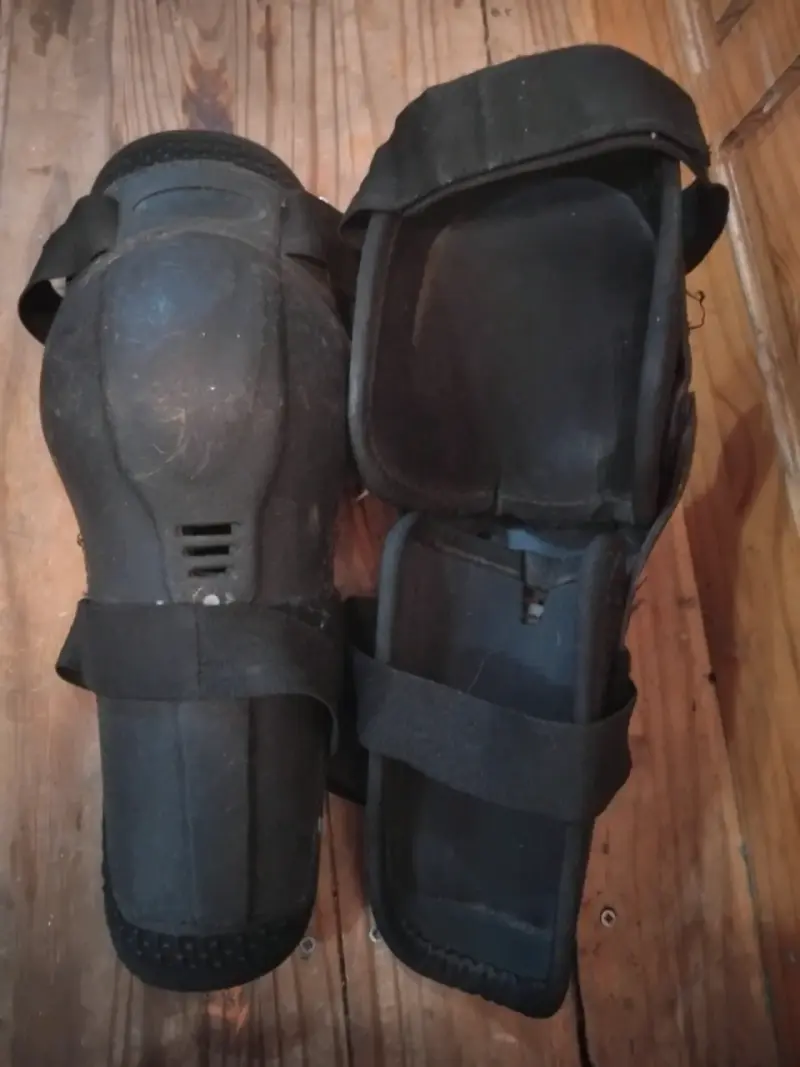 Rodilleras de protección negras