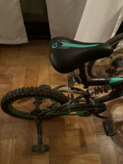 Bicicleta infantil con ruedas de apoyo - miniatura 3