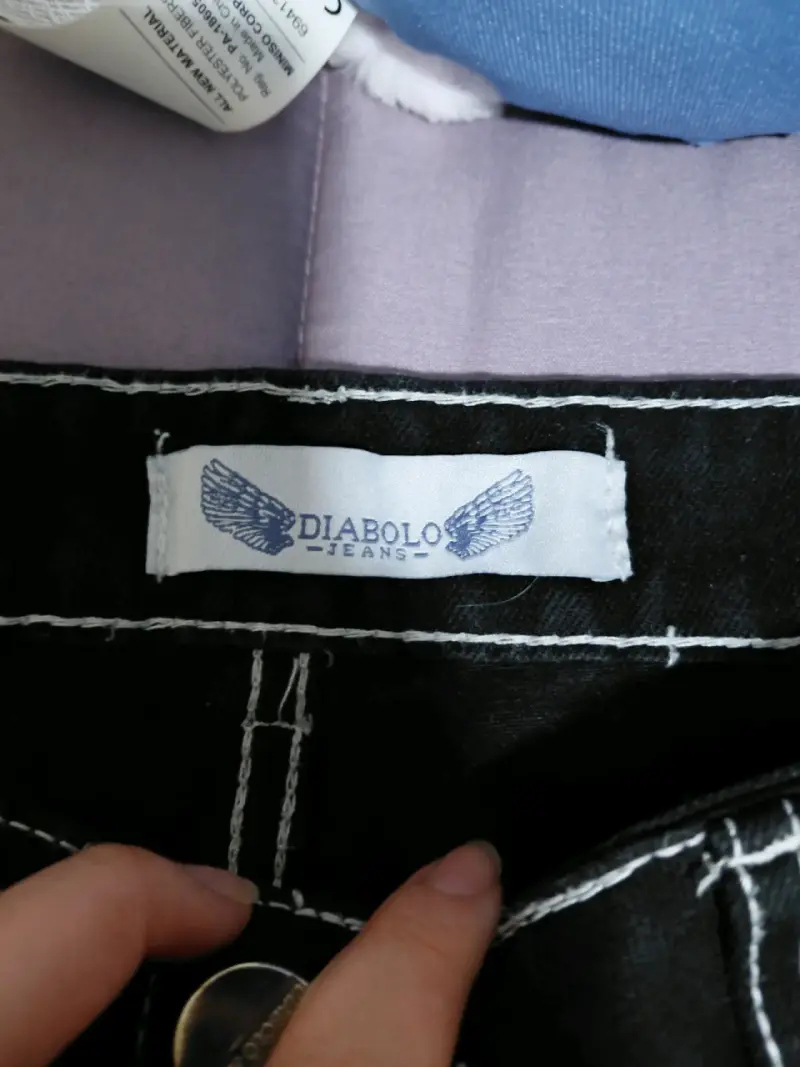Pantalones cargo negros - 2