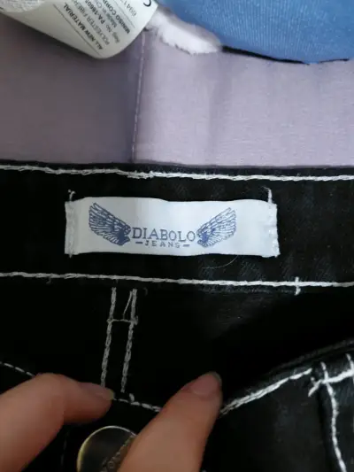 Pantalones cargo negros - miniatura 2