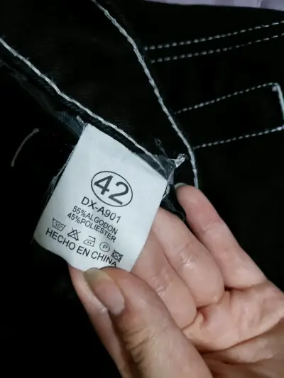 Pantalones cargo negros - miniatura 3