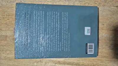 Libro 'La espía' de Danielle Steel - miniatura 2
