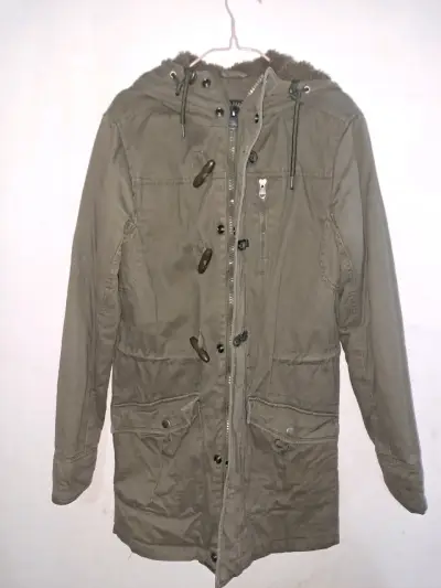 Abrigo verde con capucha index talla S - miniatura 1