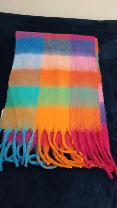 Bufanda multicolor con flecos - miniatura 1