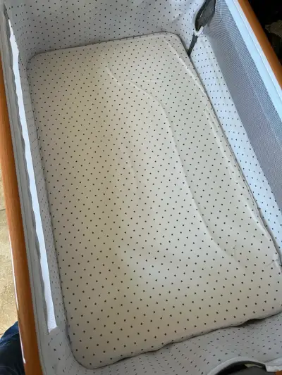 Cuna plegable con mosquitero - miniatura 3