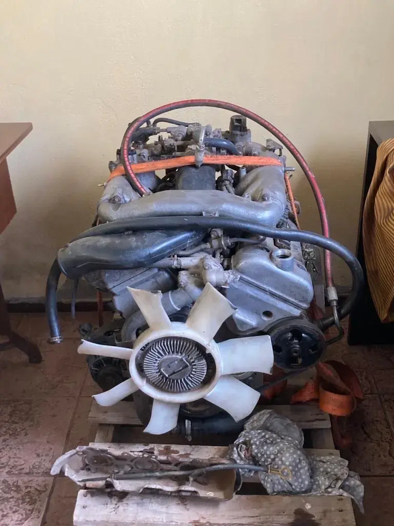 Motor de auto usado en venta - 4